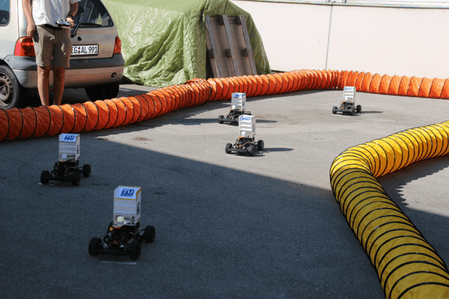 Autonomous cars on the indoor race track